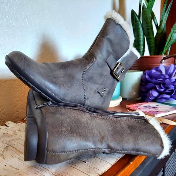 Cliffs by White Mountain Women's Boots Size 7 - Picture 8 of 9